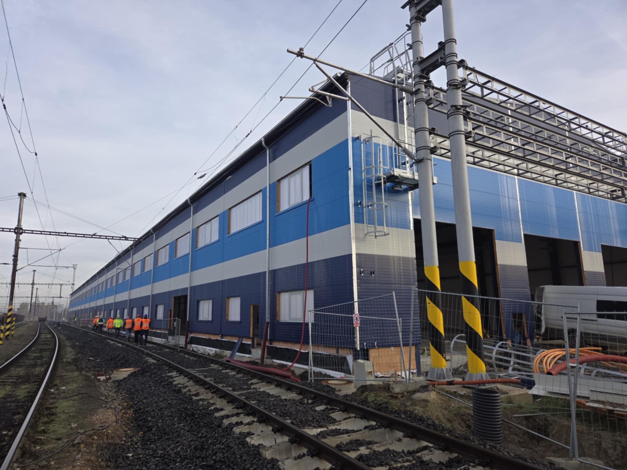 nová opravárenská hala ČD v Chebu